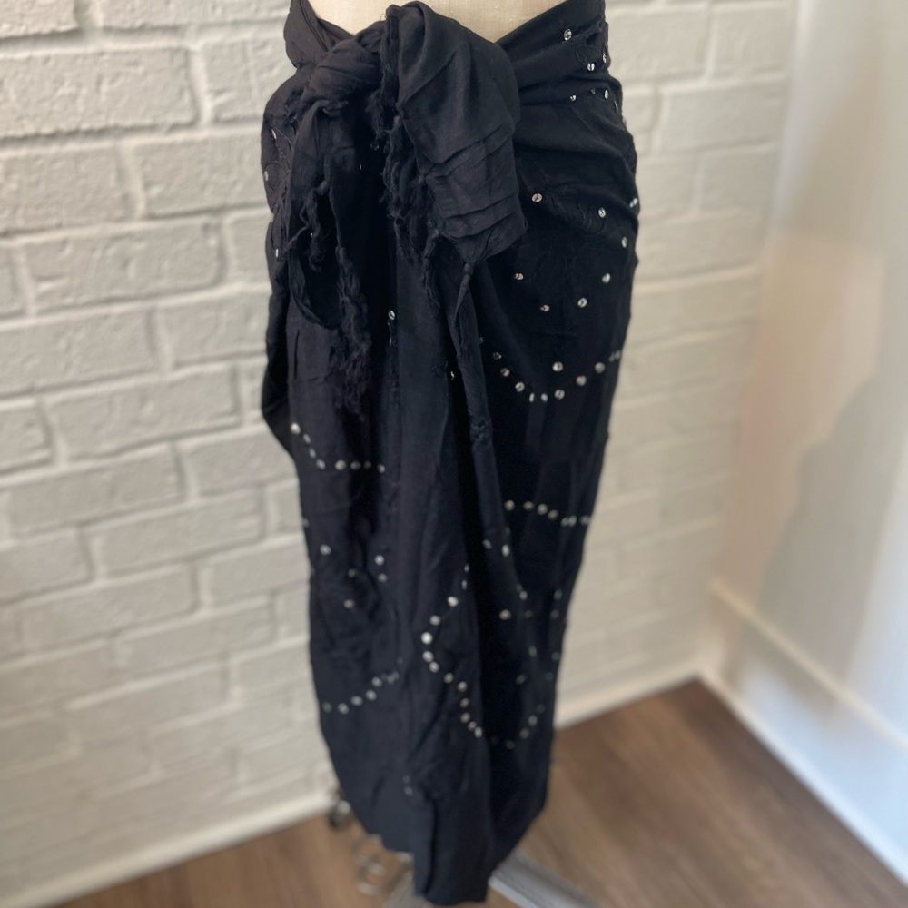 Black and silver sequin sarong / wrap | ONE SIZE